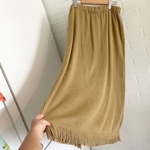 Vintage Knit Maxi skirt Fringe Tan Native Country Boho Western Nina Leonard L - Picture 2 of 12